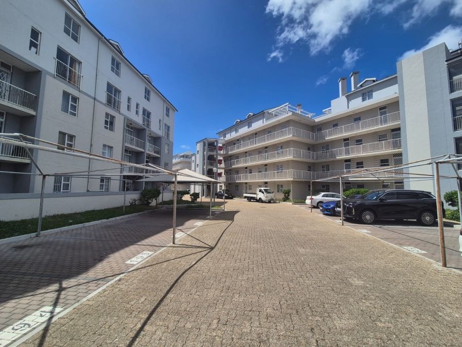 To Let 1 Bedroom Property for Rent in Muizenberg Western Cape